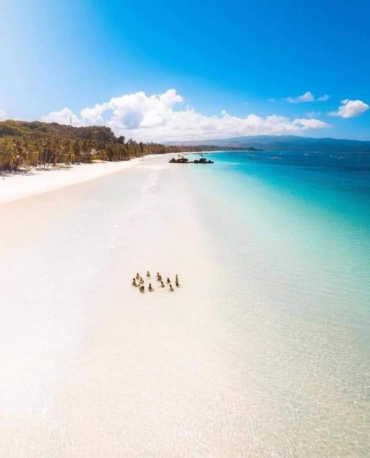 Alta Vista De Boracay By Crystal Apartment Yapak Екстериор снимка